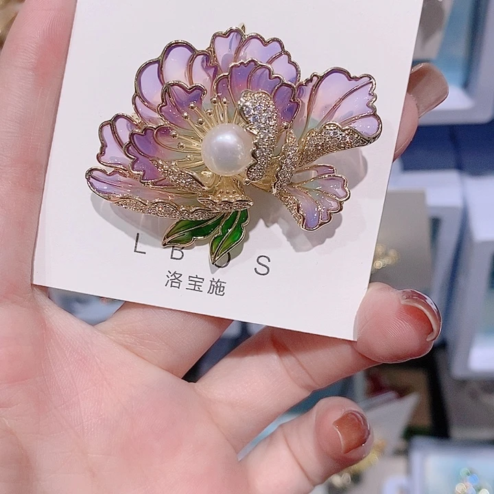 锆石铜合金牡丹花胸针 紫色