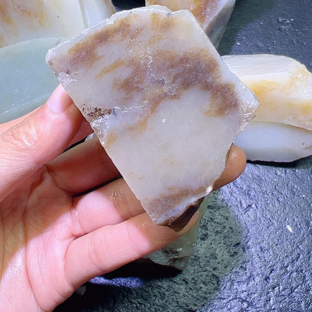 和田玉未镶嵌珠宝半成品