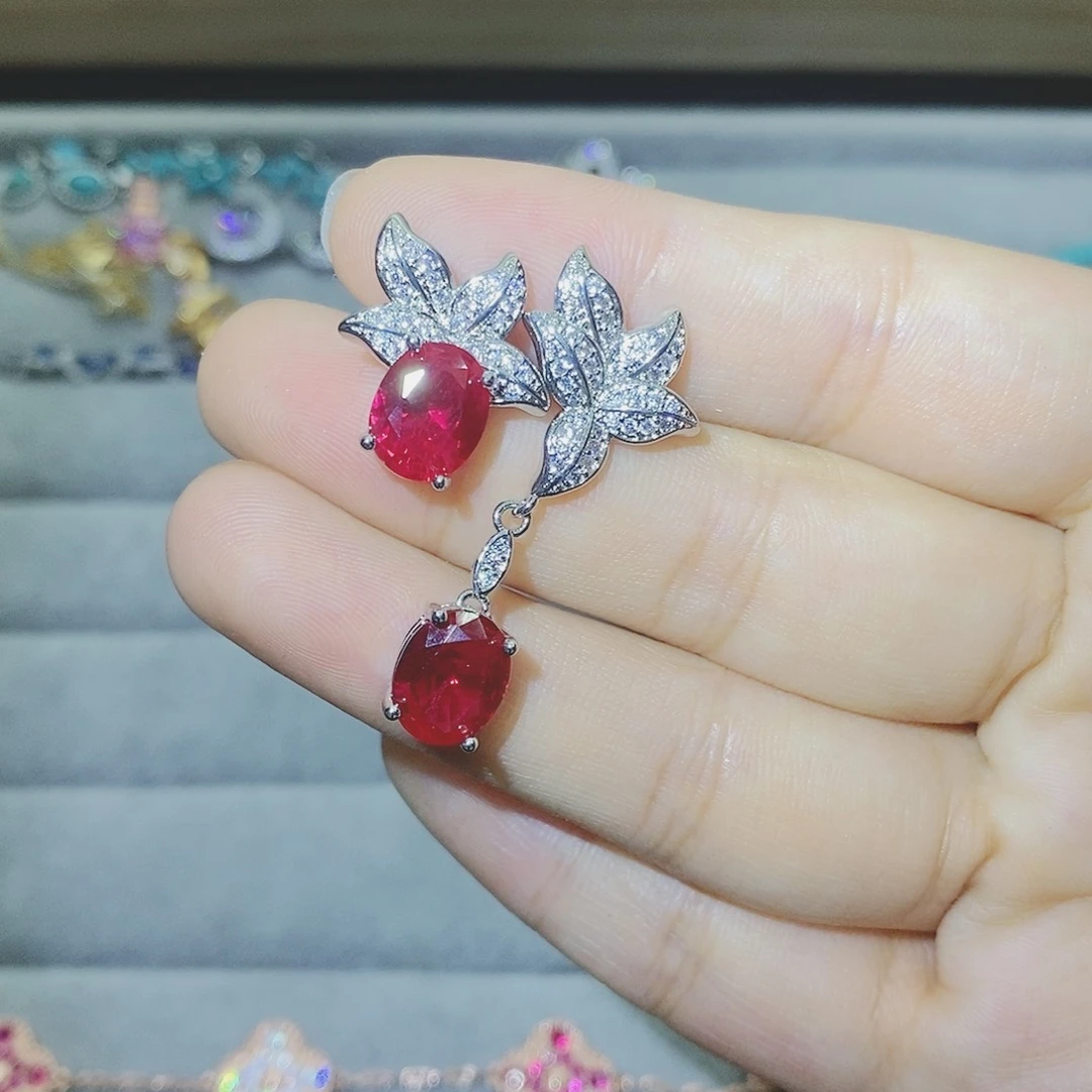 【闪购商品】银S925镶嵌耳饰托帕石