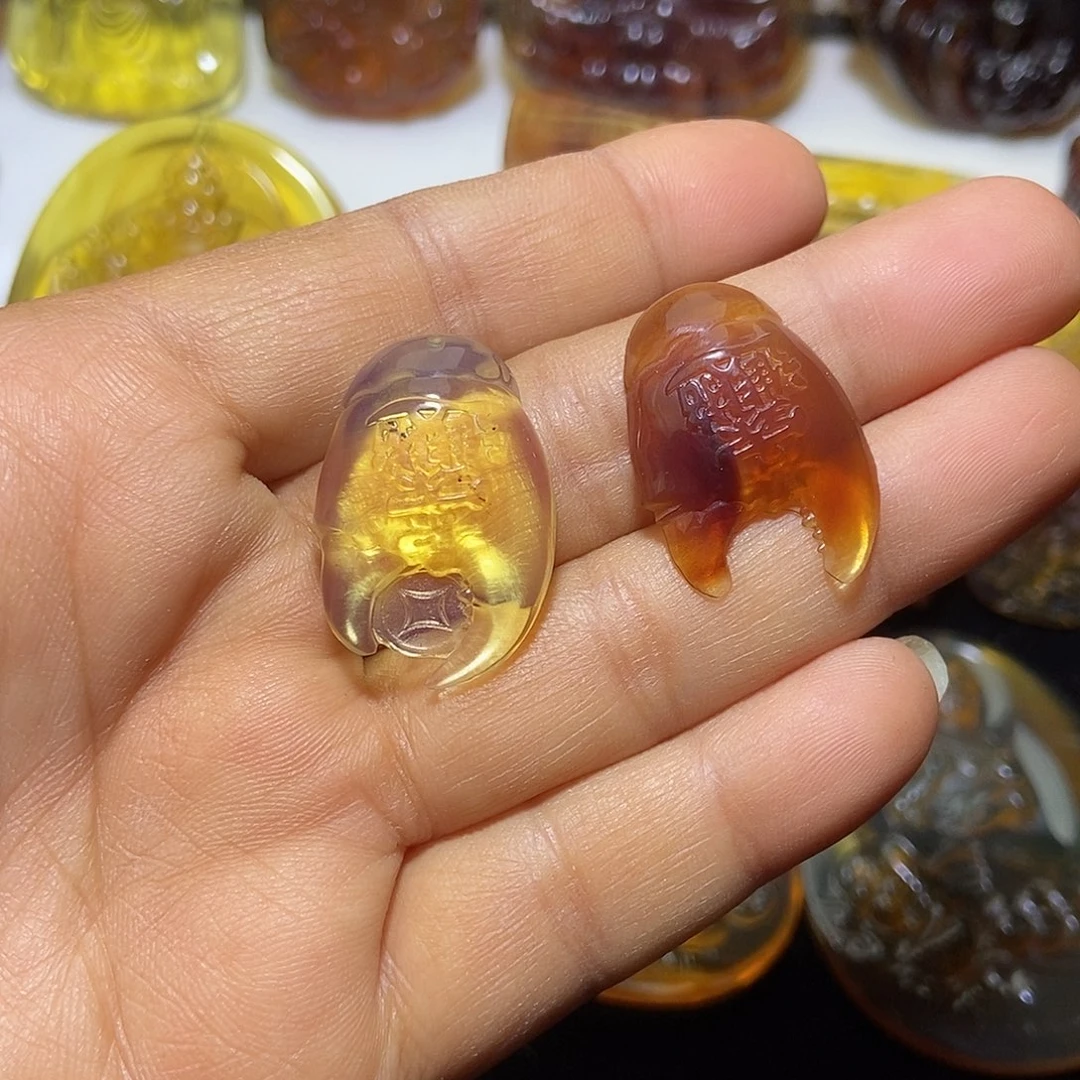 琥珀未镶嵌颈饰缅甸天然琥珀吊坠