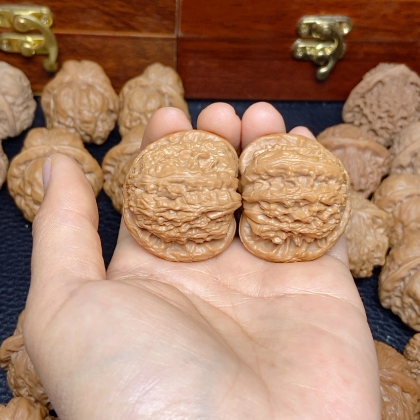 【闪购商品】文玩核桃吊坠紫*白狮子39