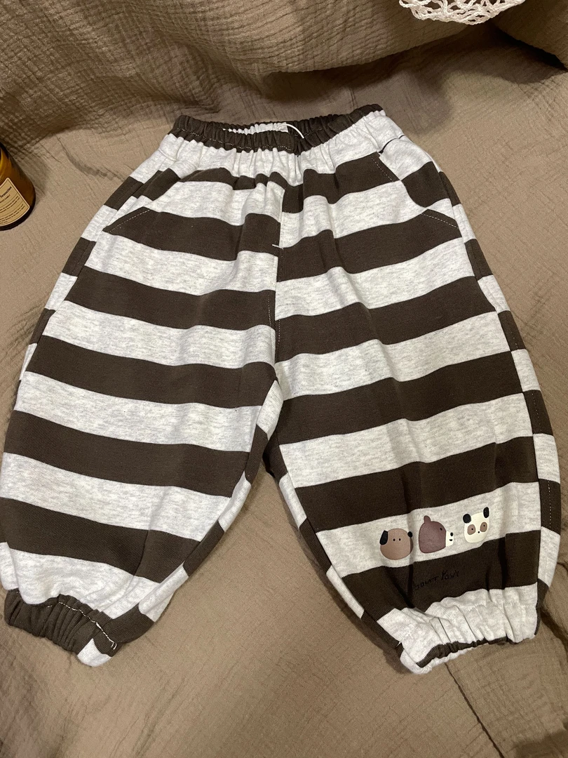 衣乐宽条印花小熊条纹裤