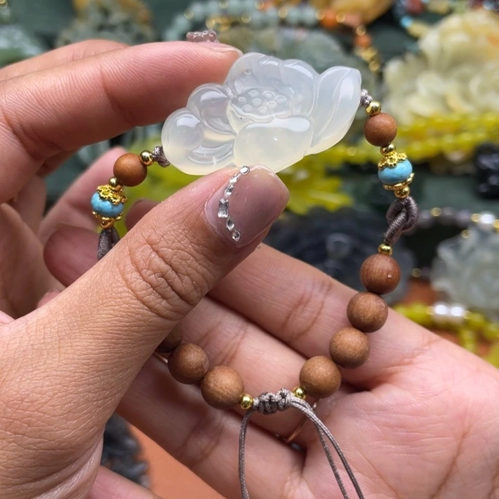 蛇纹石玉未镶嵌吊坠