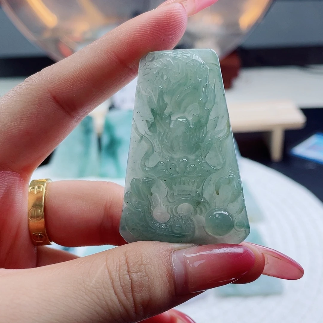 翡翠未镶嵌颈饰天然翡翠