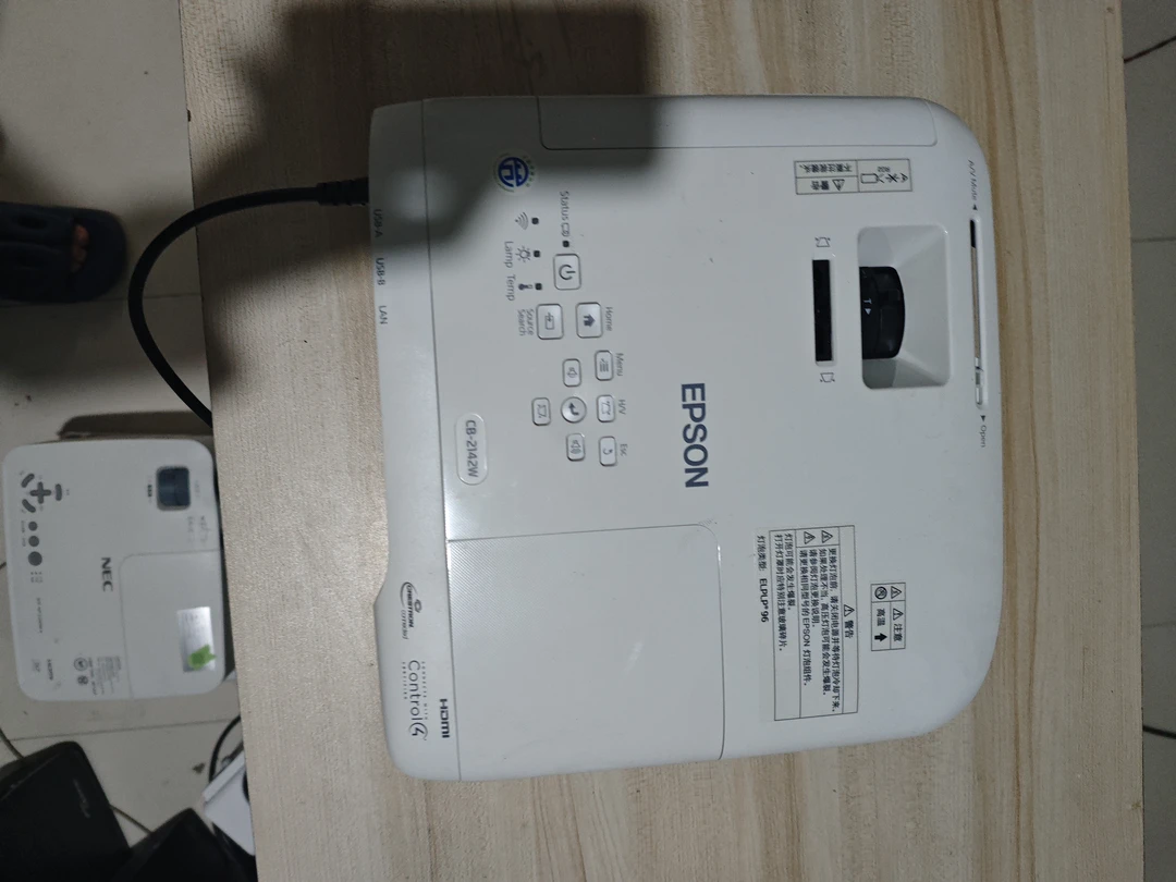 9新 Epson/爱普生 二手爱普生投影仪运费自理