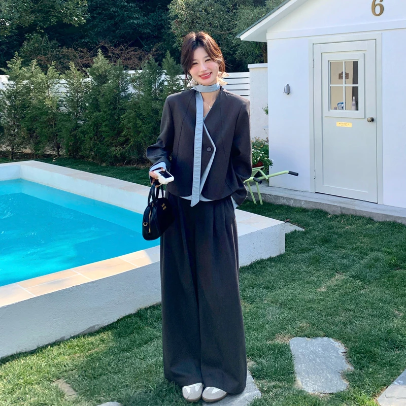 高级氛围感套装裤女2025早春新款设计感不对称西装阔腿裤两件套潮