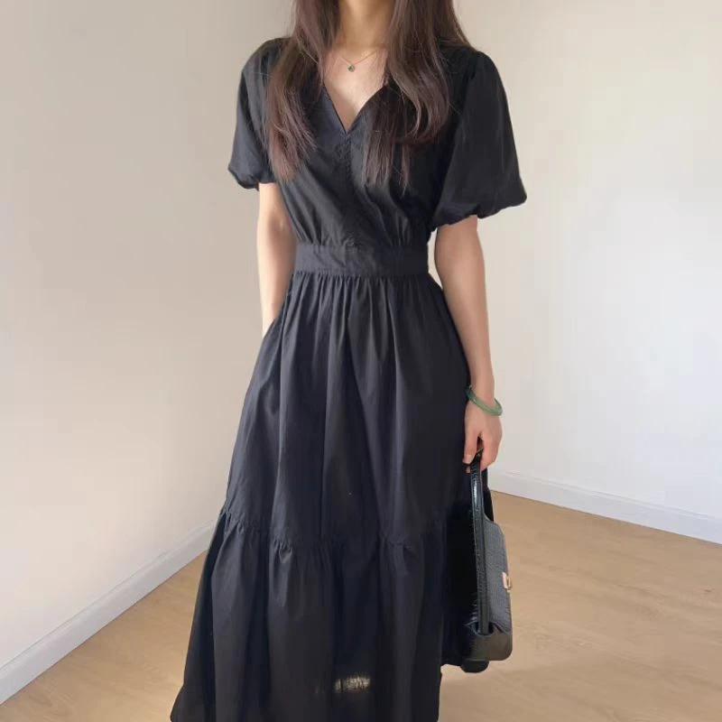 高腰剪裁收腰V领泡泡袖法式连衣裙有口袋女夏长裙