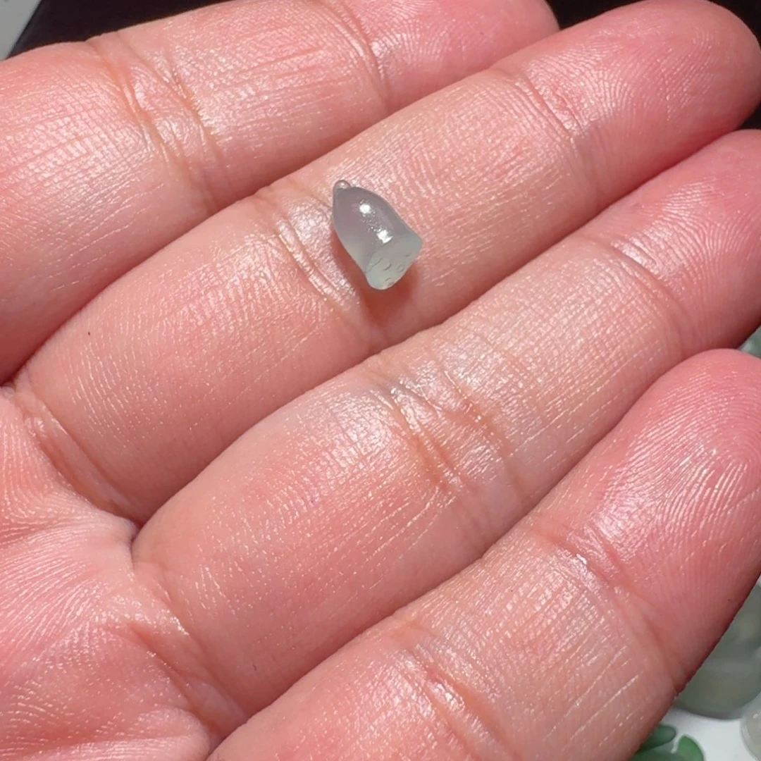 定制翡翠未镶嵌天然翡翠莲蓬