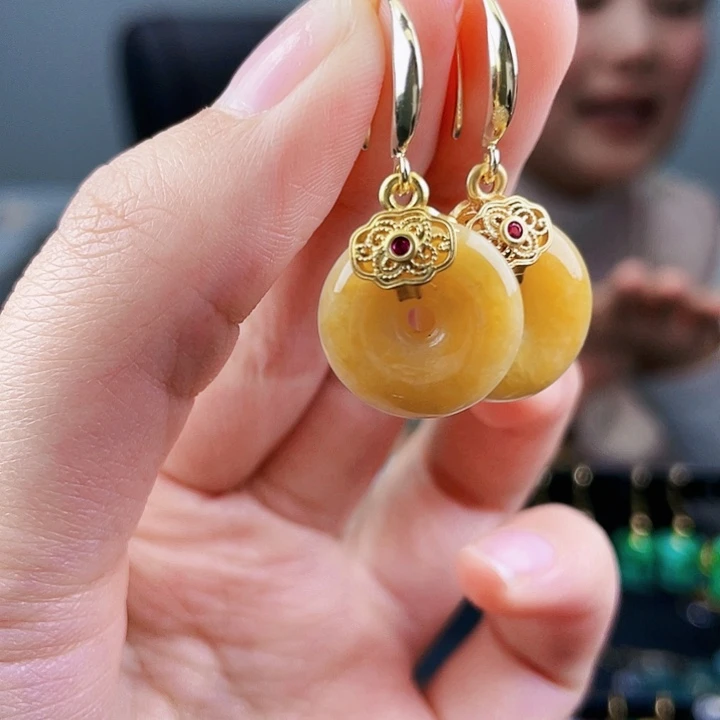 翡翠耳饰未镶嵌饰品