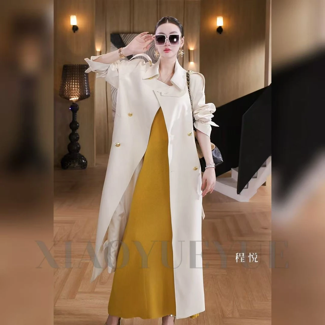 程悦夫妇【财阀出街】A-02226轻奢时尚千金风长款风衣白色气质休闲