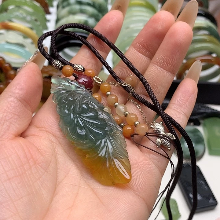 蛇纹石玉银S925镶嵌挂件禅**茶