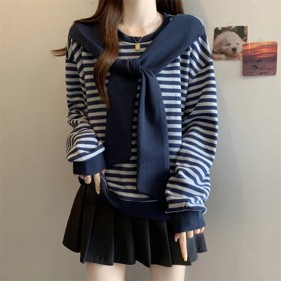 学院风披肩藏蓝色条纹正肩长袖卫衣女秋季大码胖mm显瘦假两件上衣