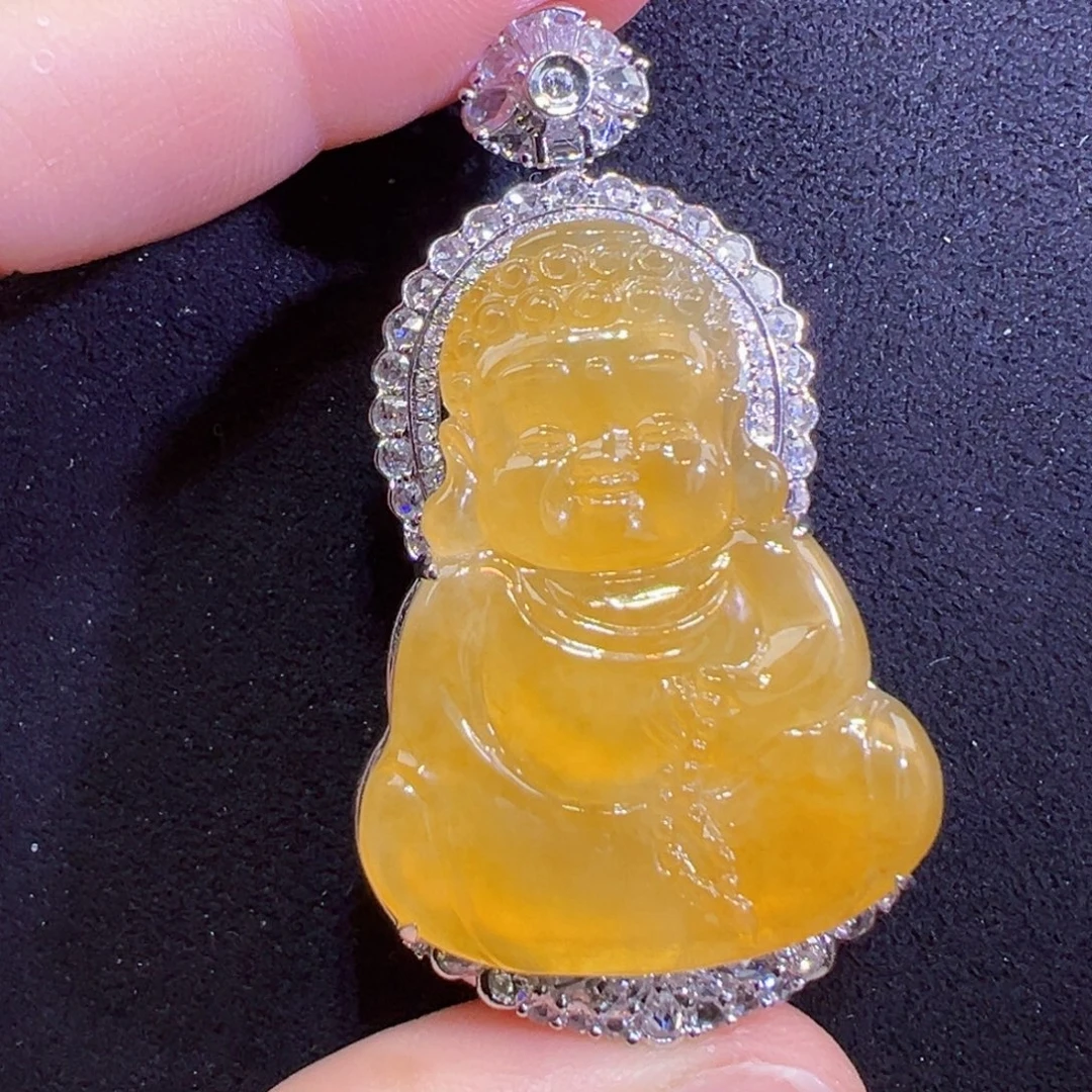 翡翠18K金镶嵌颈饰吊坠