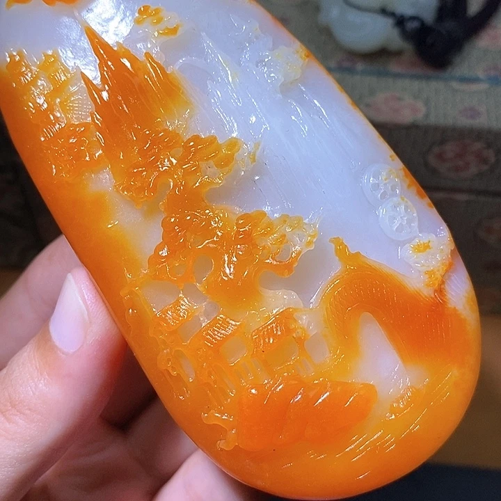 飞***天和田玉未镶嵌挂件