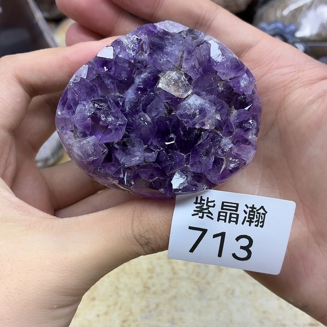 未镶嵌水晶大型摆件（非配饰）