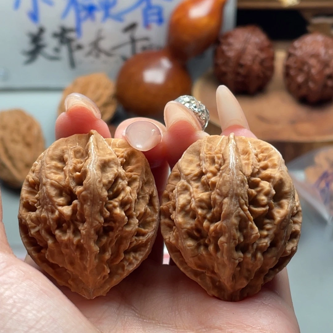 文玩核桃把件小楸香70