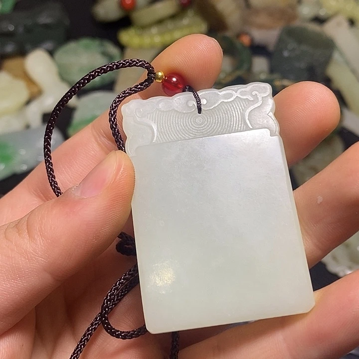 和田玉（糖玉）未镶嵌颈饰