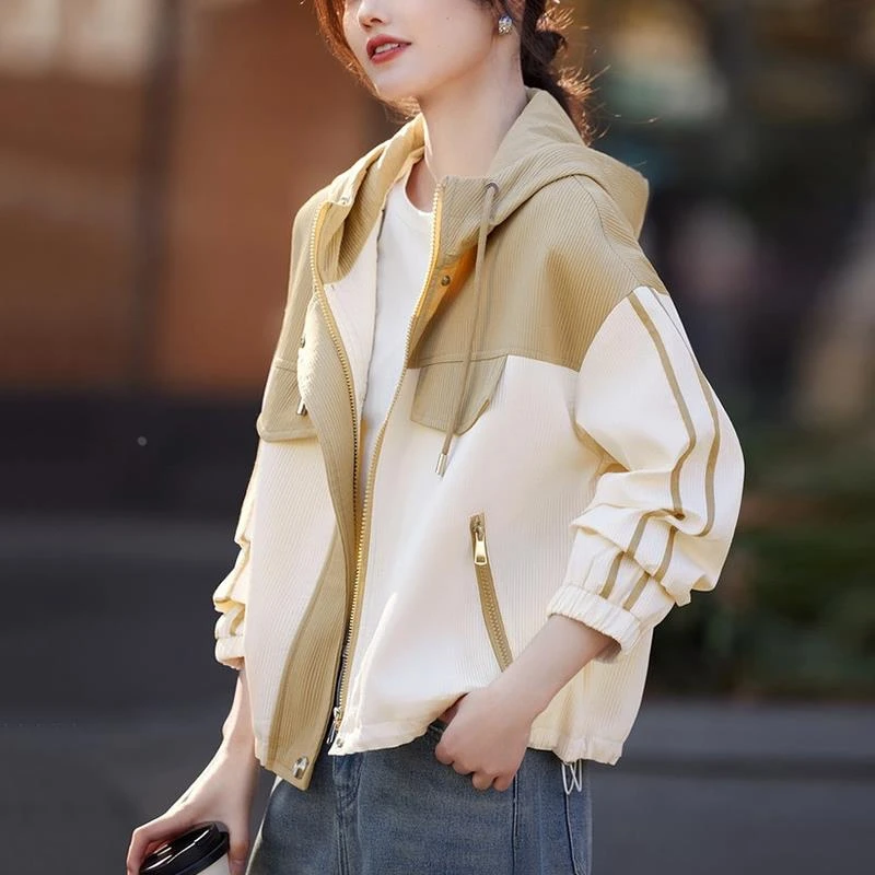 高级宽松大码休闲外套女2025春装新款小个子春秋流行短款连帽上衣