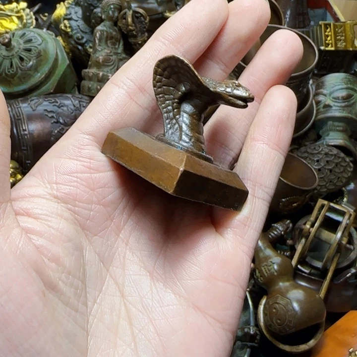 铜器把玩摆件链接