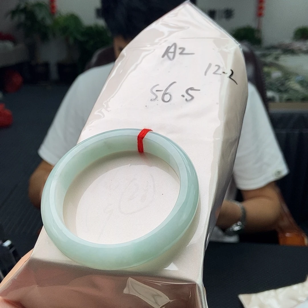 翡翠手镯未镶嵌拍一发一