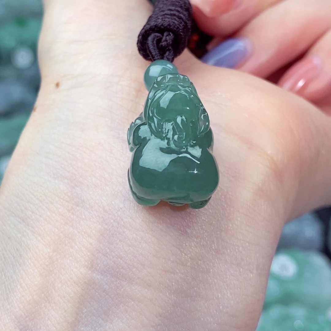 颈饰未镶嵌翡翠天然