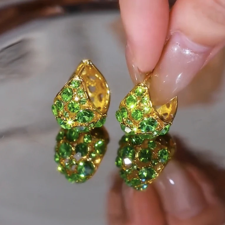 铜合金锆石耳饰 轻奢高级感绿色提篮耳扣法式复古气质时尚耳圈