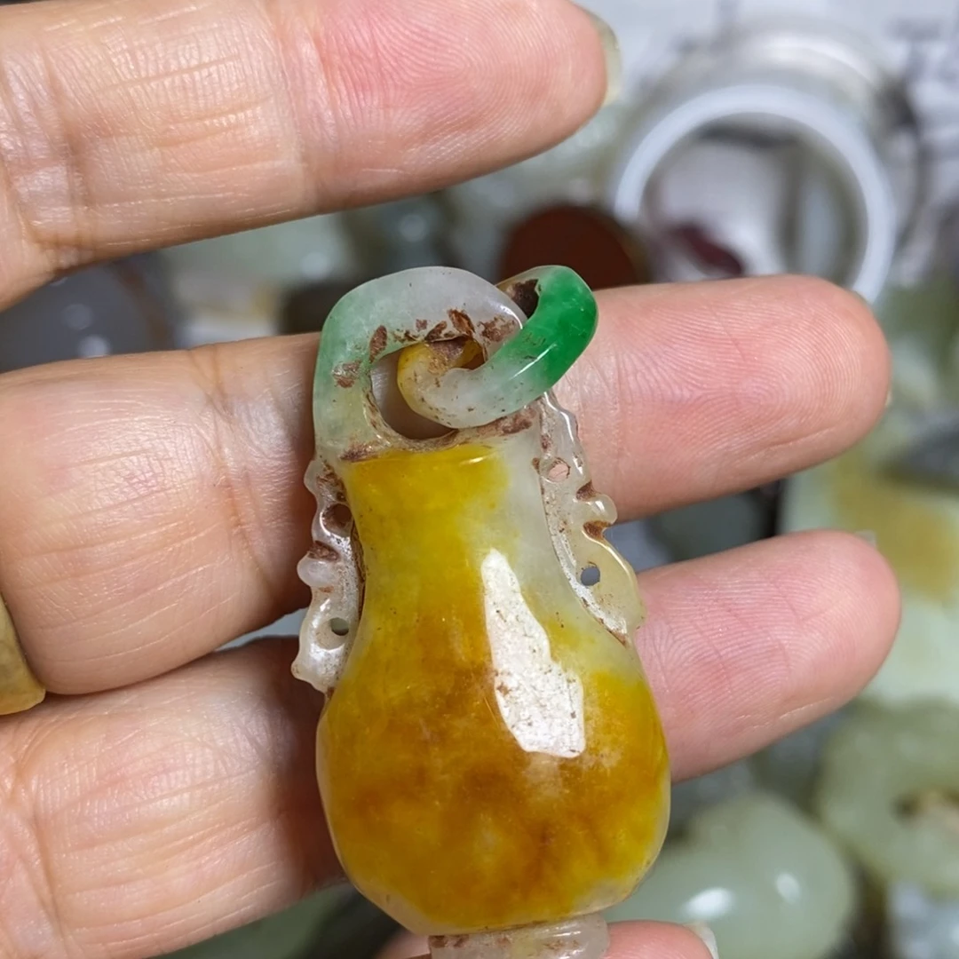 和田玉（糖玉）未镶嵌颈饰