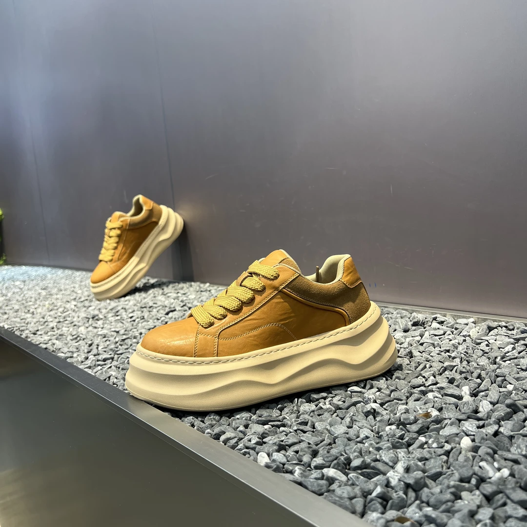 2025秋冬新款定制舒适潮流百搭轻奢简约时尚增高厚底增高潮男板鞋