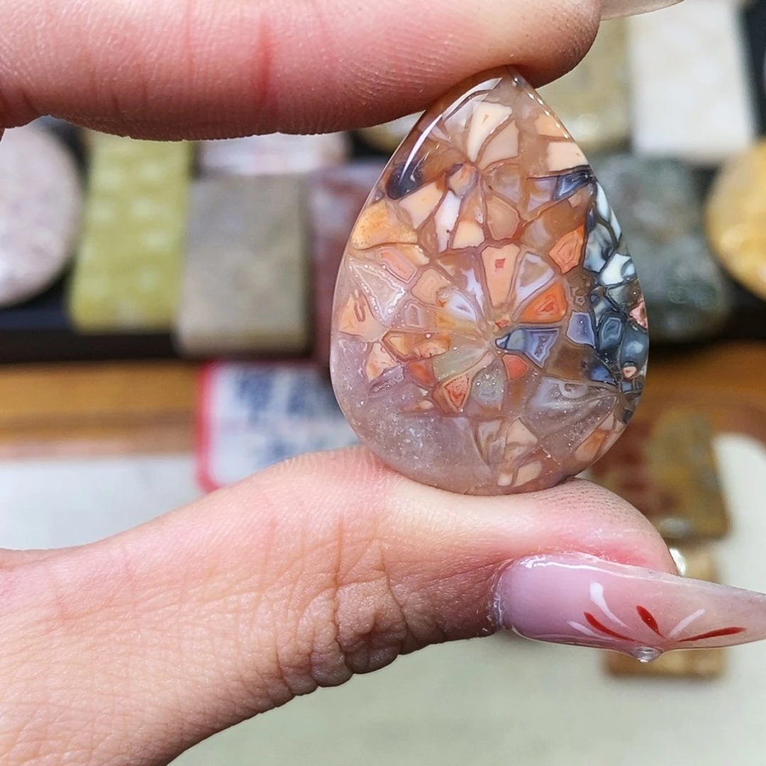 硅化玉颈饰合金归*