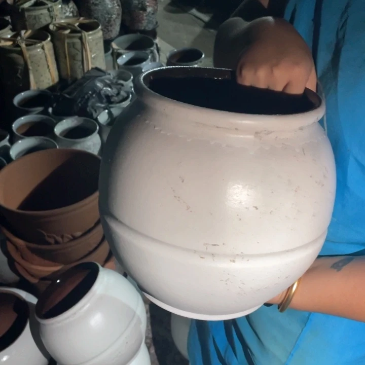紫砂花盆口18高23瑕疵瑕疵
