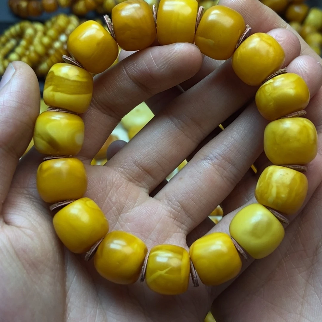 蜜蜡未镶嵌珠宝奇石