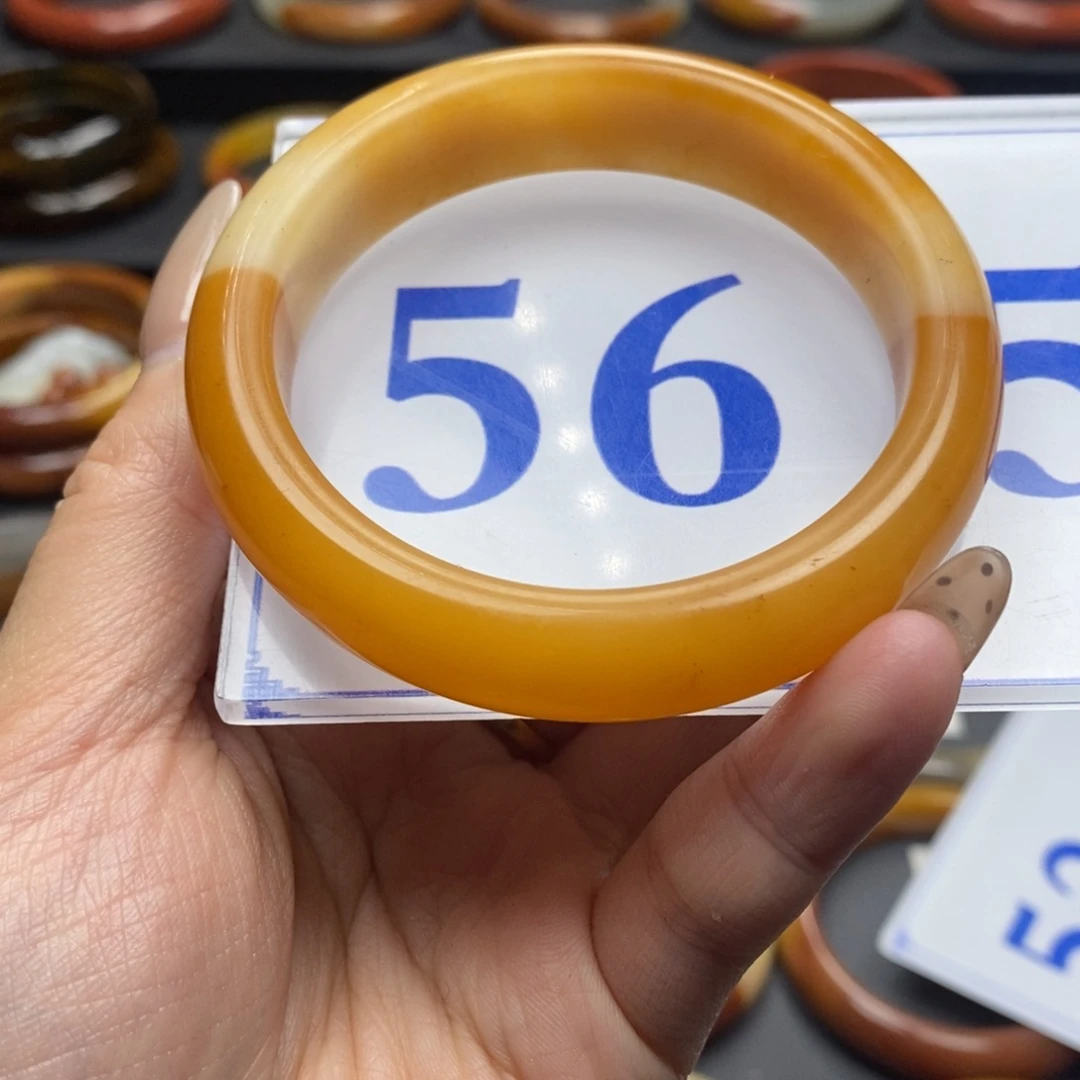 石英质玉（黄龙玉）手镯未镶嵌