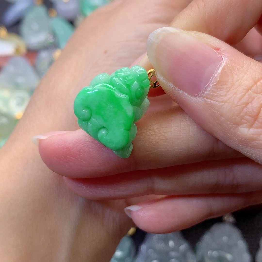 【闪购商品】吊坠(不含链)18K金镶嵌翡翠