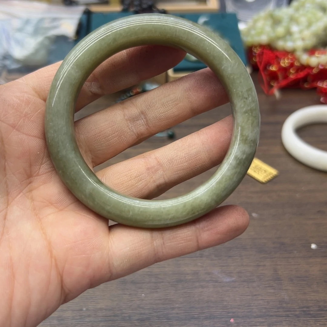 和田玉未镶嵌手镯58.1圈围1354