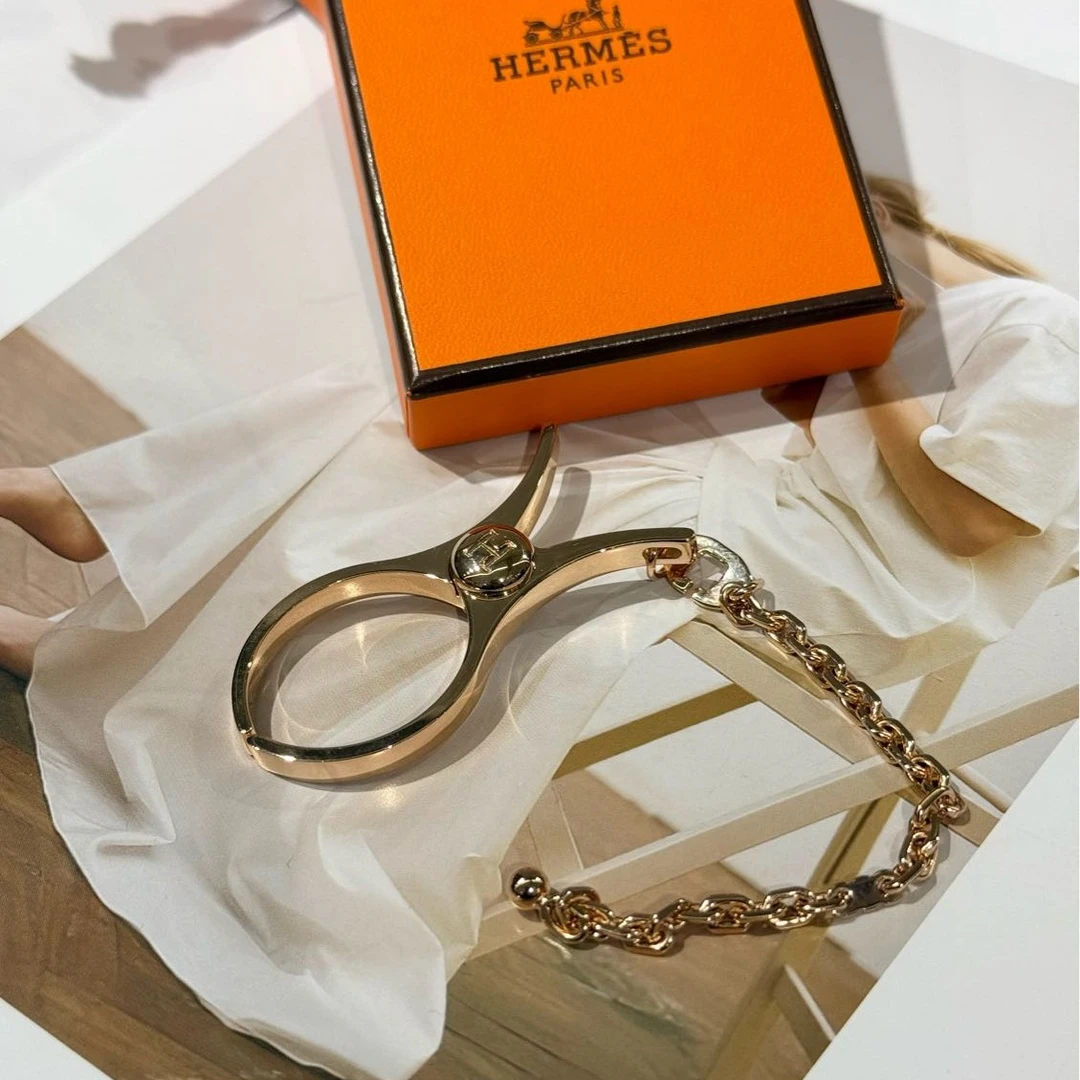 未使用 Hermes/爱马仕 p/爱马仕好看的手套夹
