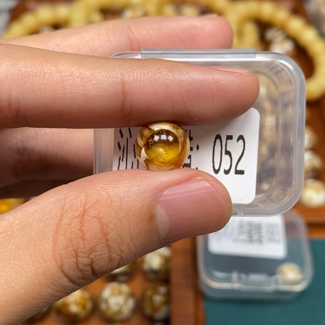 猴头核桃把件沁色圆珠老型052