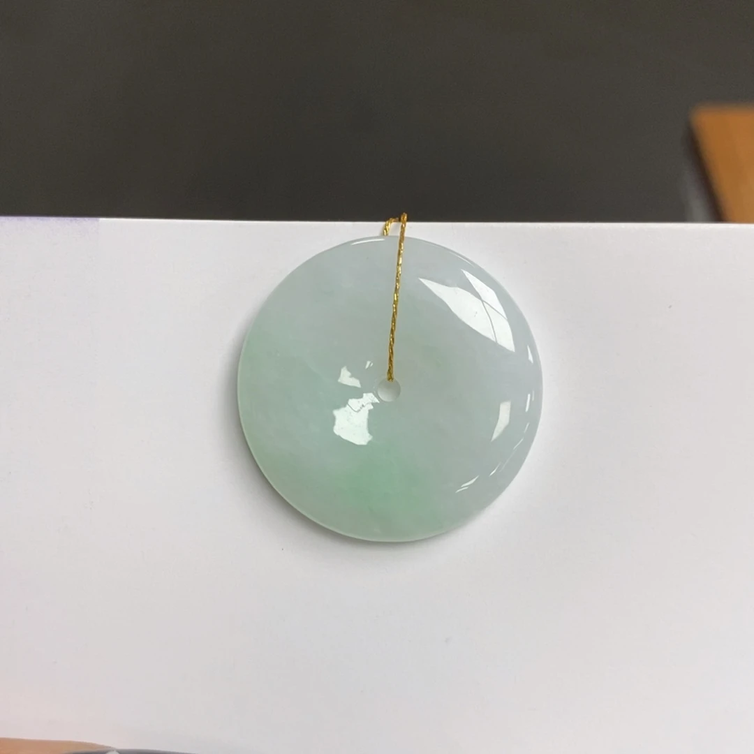 颈饰未镶嵌翡翠平安扣