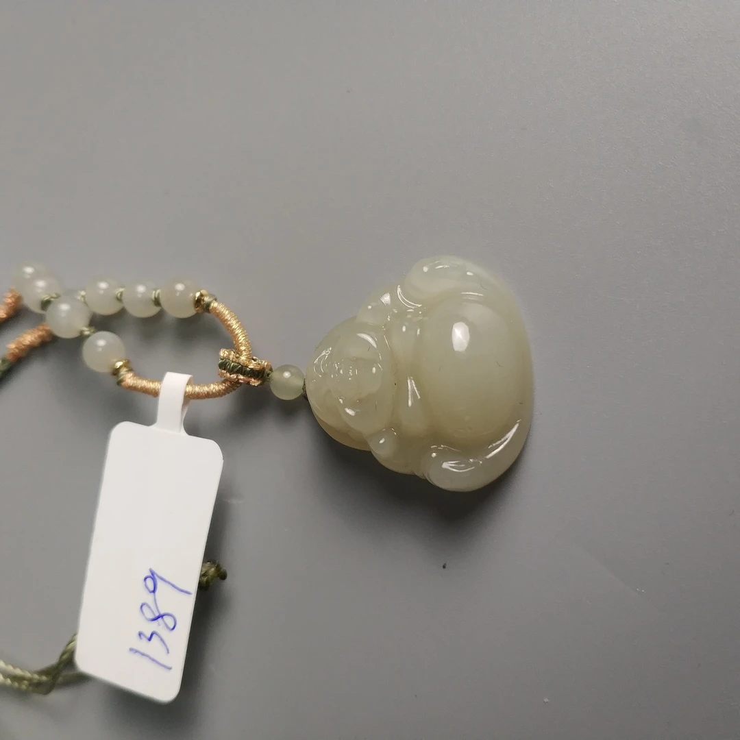 和田玉弥勒吊坠-M25CF001568