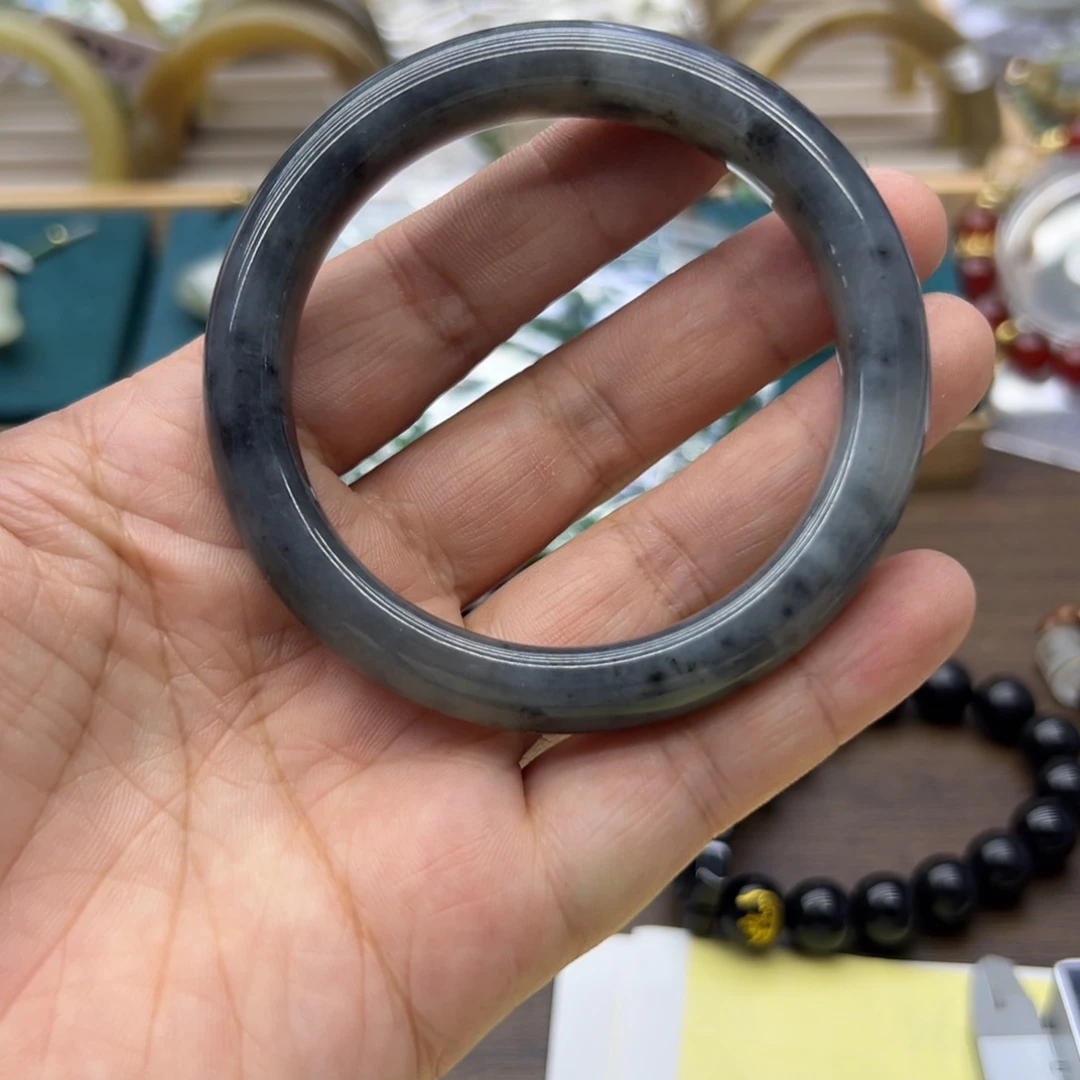 和田玉未镶嵌手镯57.3圈围320