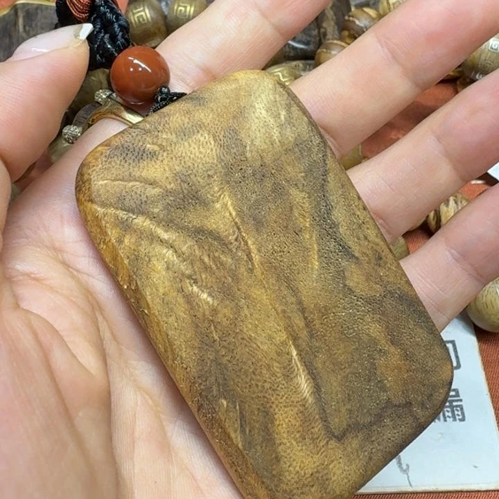 大叶紫檀（黑酸枝木类）