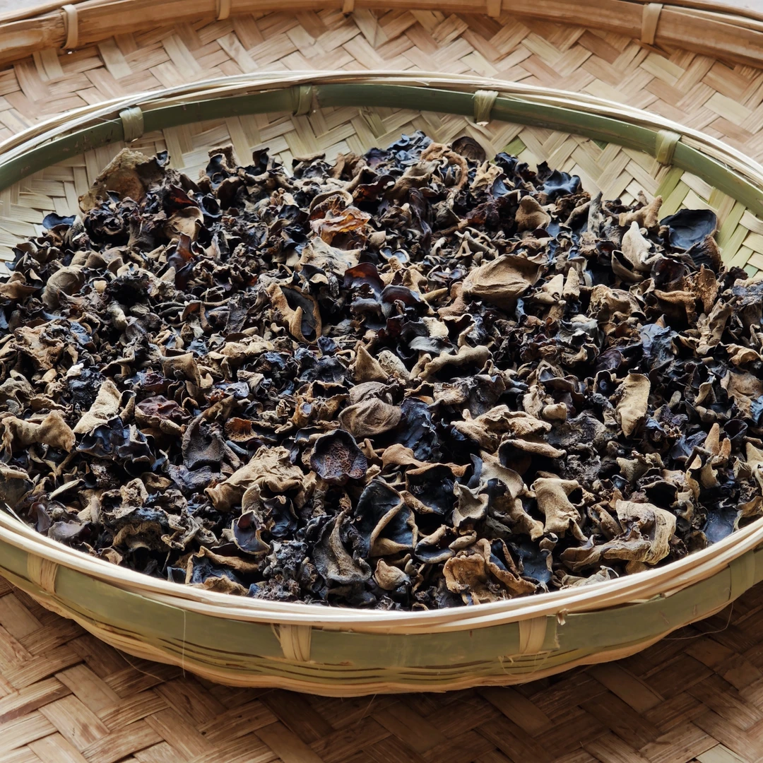 芹河原生态野生木耳