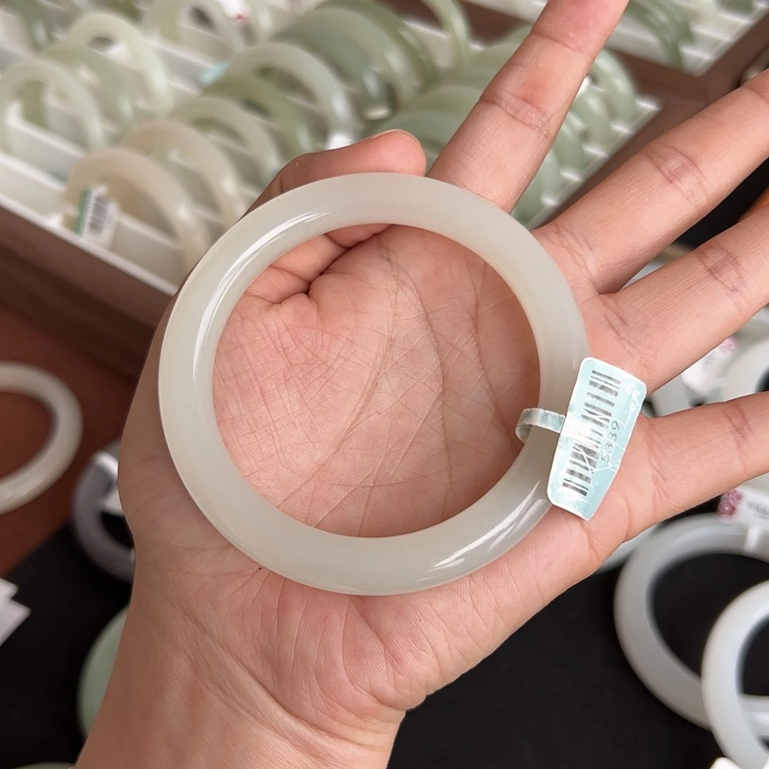 和田玉手镯未镶嵌光***鸟