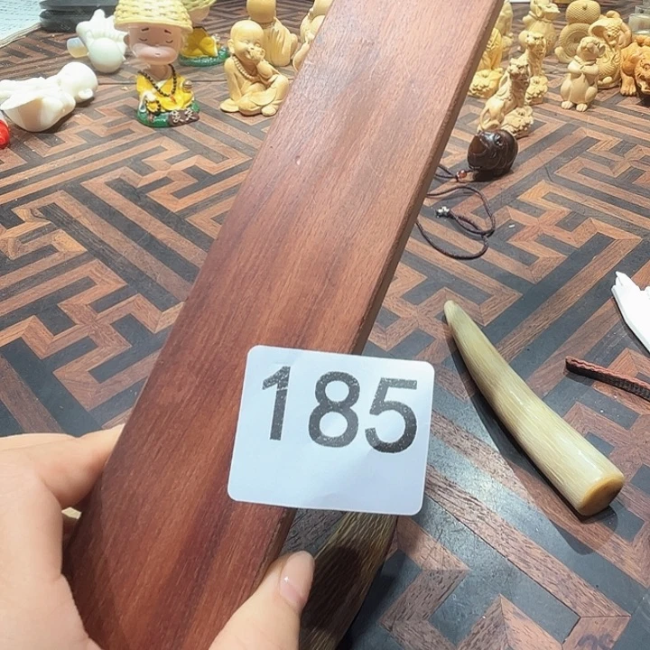 大叶紫檀（黑酸枝木类）185