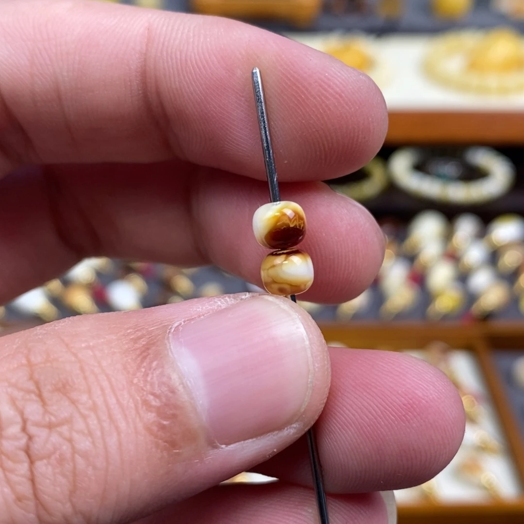 蜜蜡未镶嵌裸石配饰沁色老型对珠尺寸6