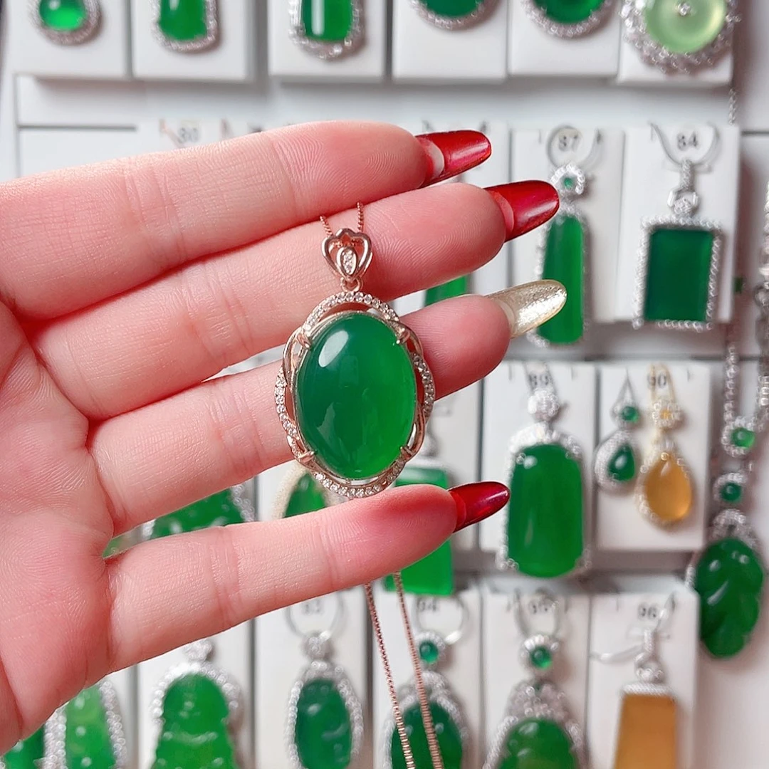 玛瑙/玉髓吊坠(赠链)未镶嵌