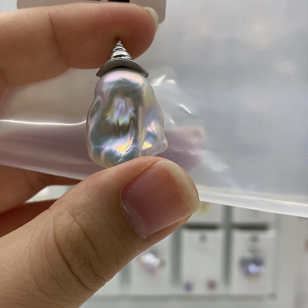 淡水珍珠合金颈饰