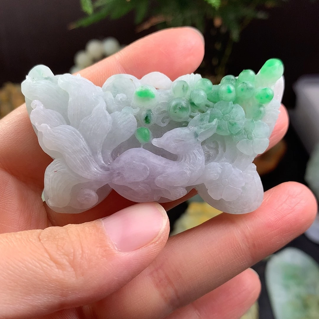 定制翡翠未镶嵌九尾狐