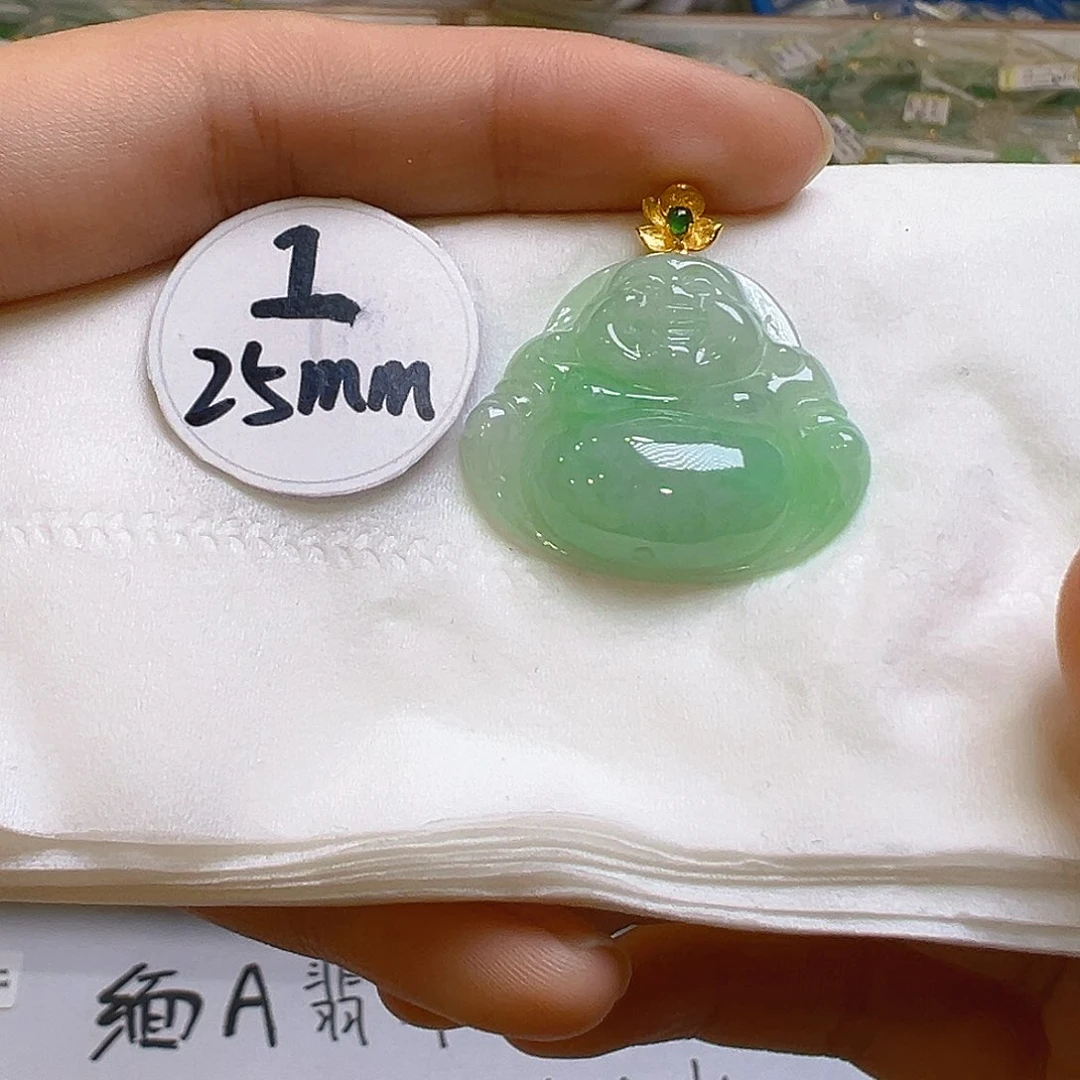 翡翠颈饰18K金镶嵌翡翠