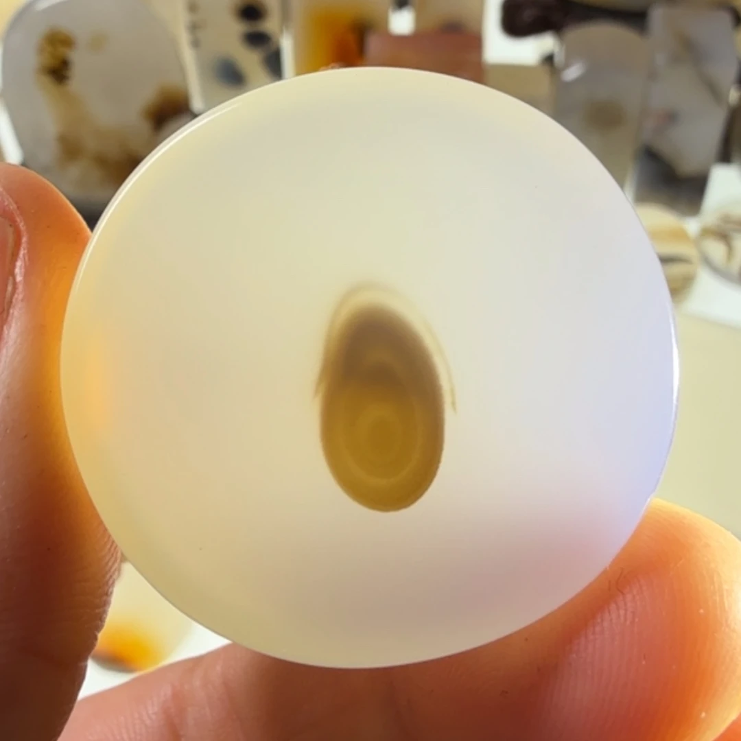 玛瑙/玉髓未镶嵌珠宝半成品