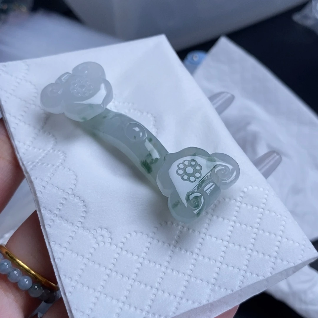 翡翠未镶嵌颈饰寒*翡翠散珠